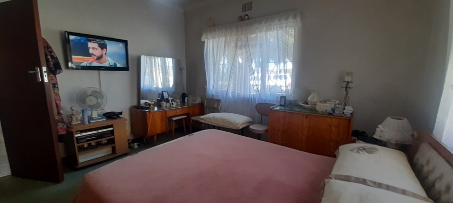 3 Bedroom Property for Sale in Maitland Western Cape